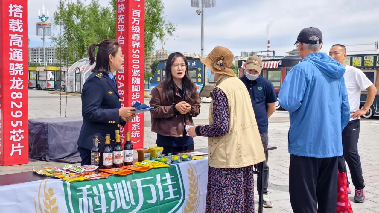_聊城中院组织开展义务植树活动_组织开展主题党日活动
